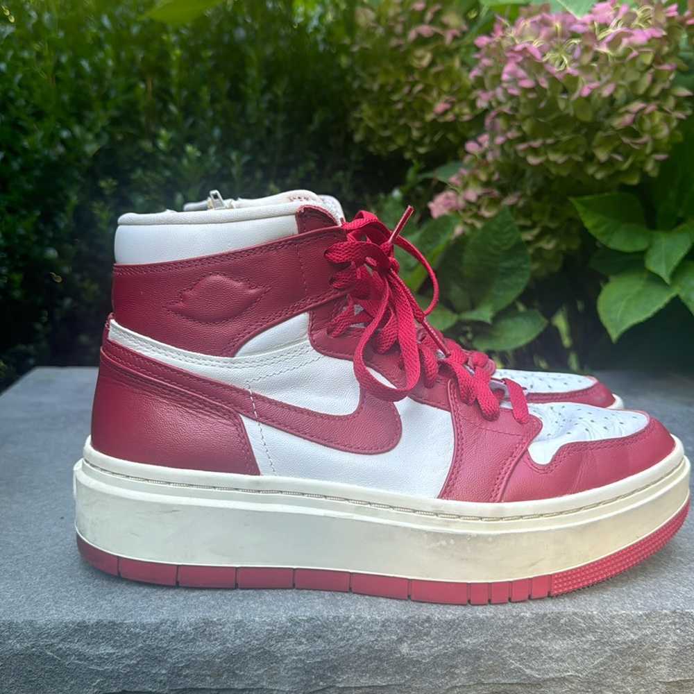 LIKE NEW - PLATFORM NIKE AF1